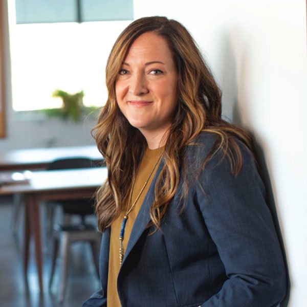 Lisa Martin Profile 1